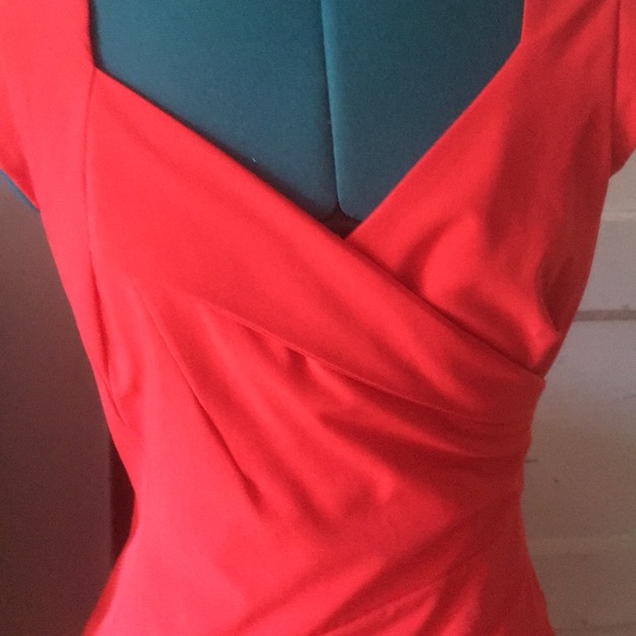 👗 - Picture 2 of 5